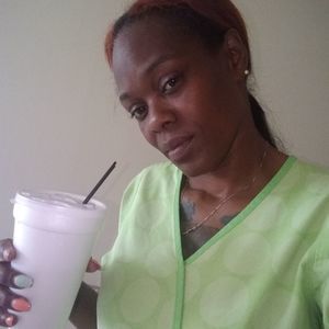 Meet your Posher, Mia